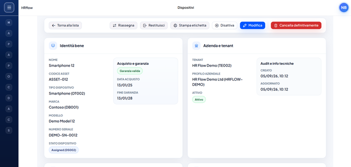 Scheda italiana di uno smartphone demo con identità del bene, garanzia e informazioni aziendali.